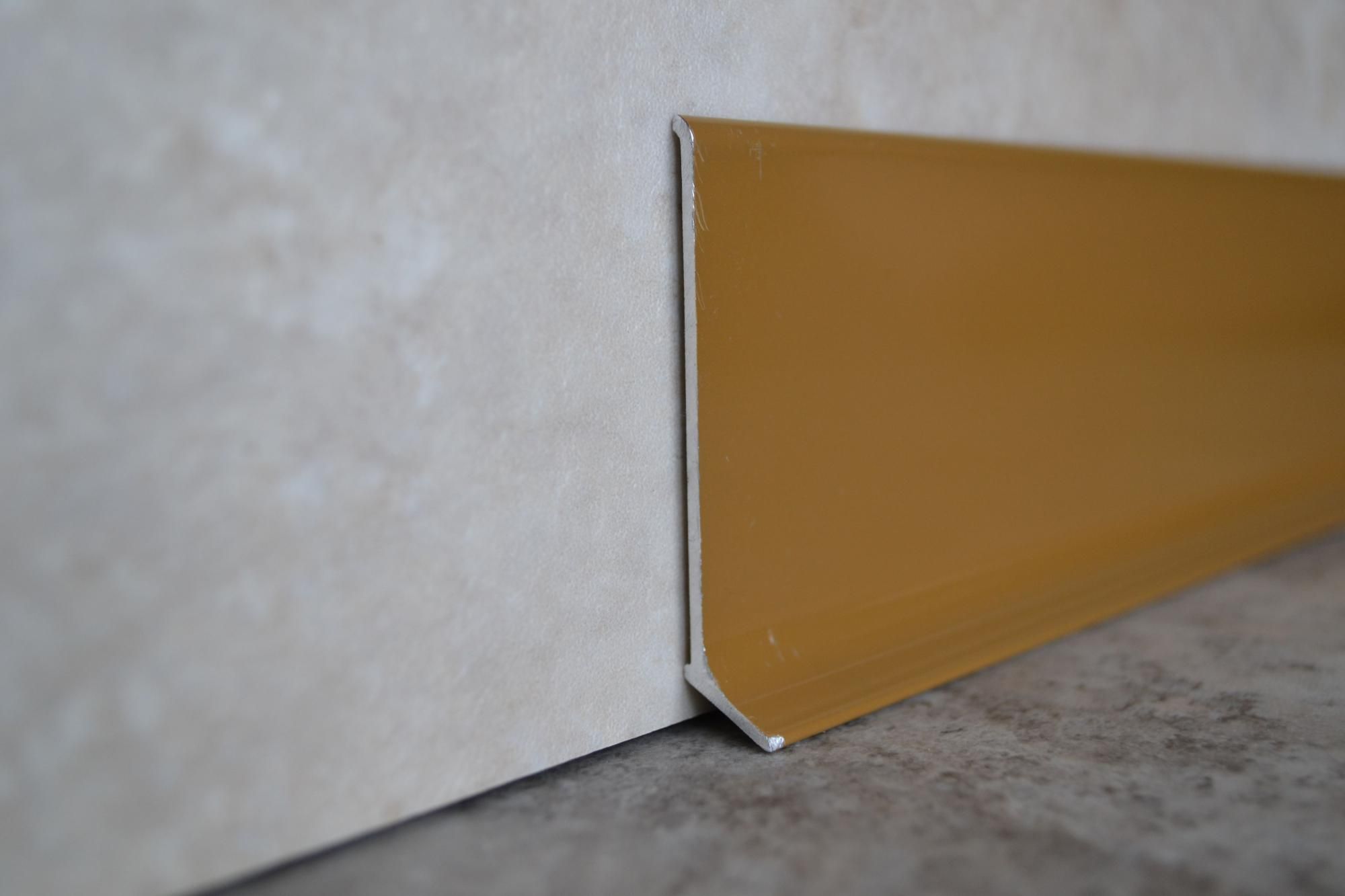 Плинтус алюминиевый L-образный золотой (2500*11*60 мм) — купить в Уфе