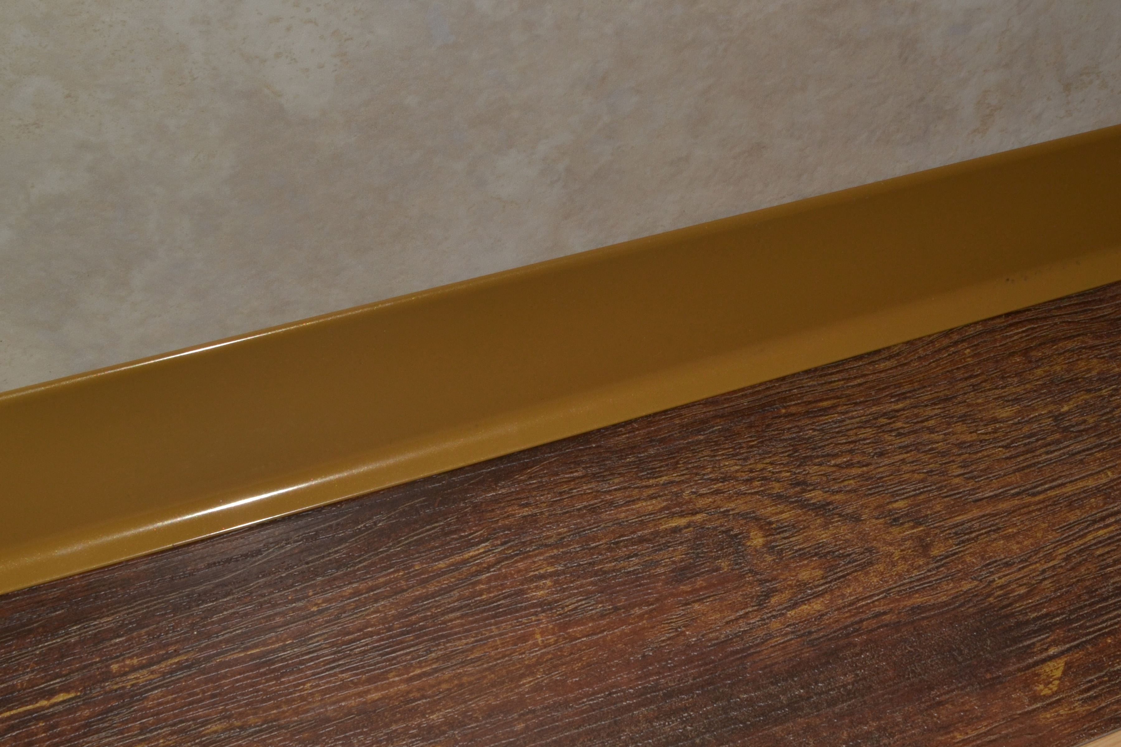 Плинтус алюминиевый L-образный золотой (2500*11*60 мм) — купить в Уфе